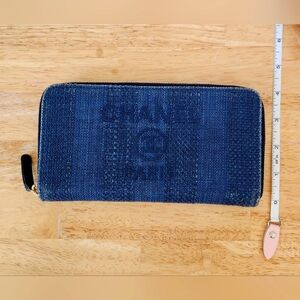 CHANEL Denim Zippy